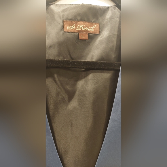 Classic Silver Vest with Lightweight Fabric - Picture 6 of 10